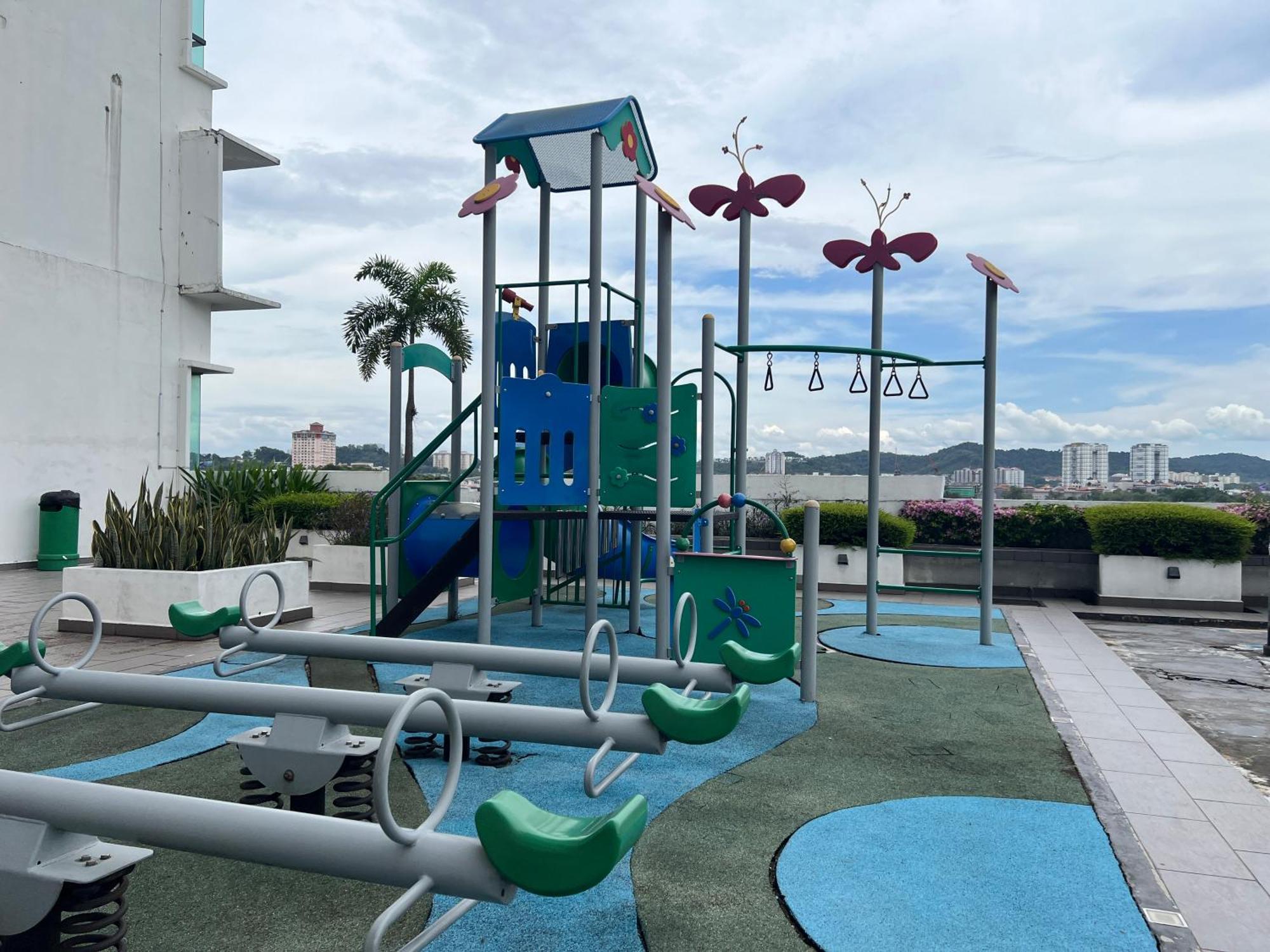Usj One Park By Manhattan Group Subang Jaya Exterior foto